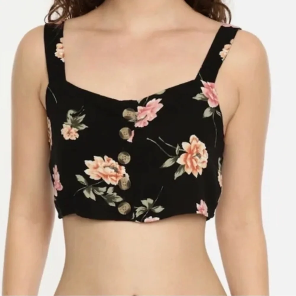 American Eagle Crop Flower Black Top - Picture 1 of 8